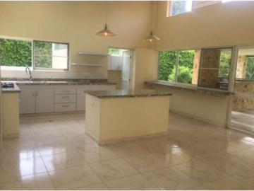 Venta Casa Condominio en Las Mercedes, Jamundí 2324.