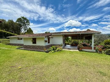 Hermosa Finca Remodelada
