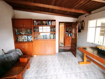 Casa en venta de 4 habitaciones en Bogotá, San Fernando.