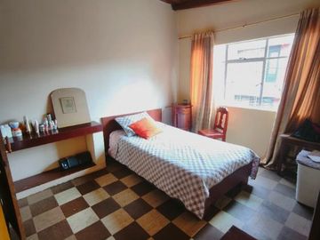 Casa en venta de 4 habitaciones en Bogotá, San Fernando.