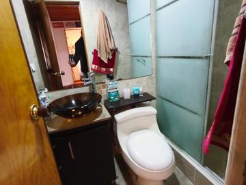 Apartamento en venta de 3 habitaciones en Bogotá, Cedritos.