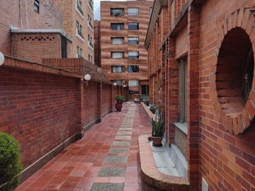 Apartamento en venta de 3 habitaciones en Bogotá, Cedritos.