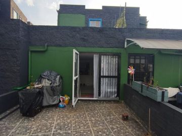 Apartaestudio en venta de 42m² con terraza en Bogotá, Calvo Sur.