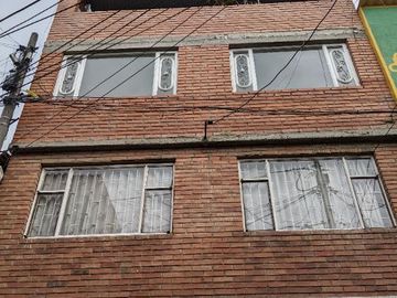Casa lote en venta de 290m² con terraza en Bogotá, BOSA AMISTAD.