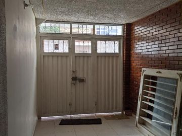 Casa lote en venta de 290m² con terraza en Bogotá, BOSA AMISTAD.