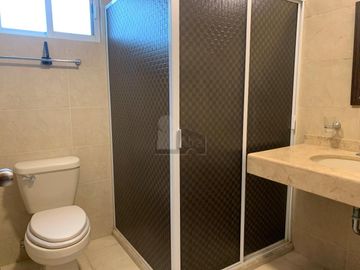 Departamento en Renta en planta baja en zona de lomas 4ta Sección