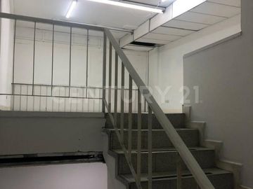 VENTA DE LOCAL COMERCIAL EN EL CORAZÓN COMERCIAL DE CHAPINERO!!