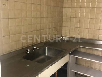 VENTA DE LOCAL COMERCIAL EN EL CORAZÓN COMERCIAL DE CHAPINERO!!