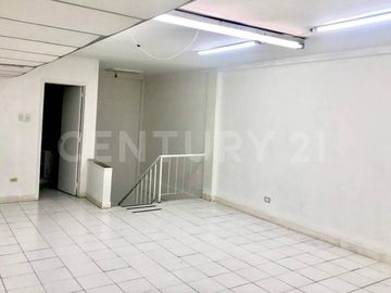 VENTA DE LOCAL COMERCIAL EN EL CORAZÓN COMERCIAL DE CHAPINERO!!