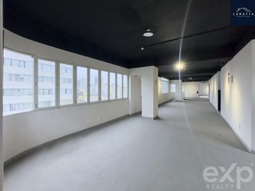Alquiler o Venta de Oficina en el centro de Lima A.C. 450 m2 A.O. 803 m2 cerca Plaza San Martin