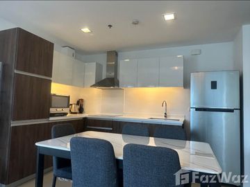 For Rent: 1BR East Gallery