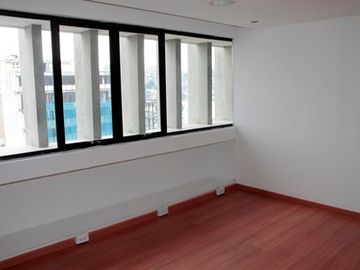 OFICINA PARA ARRIENDO EN CENTRO / MANIZALES