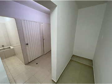 Venta Casa Bifamiliar en Colseguros, Sur de Cali 2670.