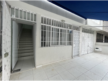 Venta Casa Bifamiliar en Colseguros, Sur de Cali 2670.