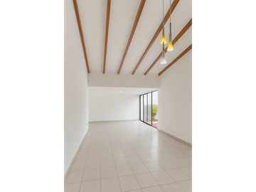 Venta Casa en El Bosque, Norte de Cali 3102.