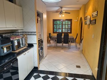 Casa en Venta, Punta Chica, Victoria