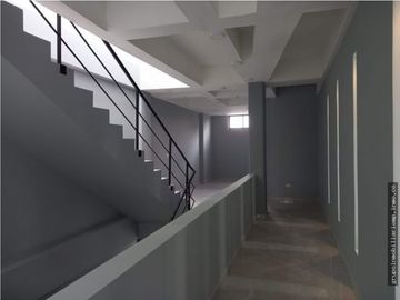 EDIFICIO COMERCIAL EN ARRIENDO EN NIZA