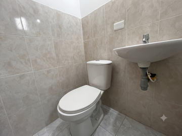 Apartamento En El Oeste De Cali, En Un 12vo Piso, Incluye Vista Externa A La Naturaleza