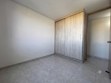 Apartamento En El Oeste De Cali, En Un 12vo Piso, Incluye Vista Externa A La Naturaleza