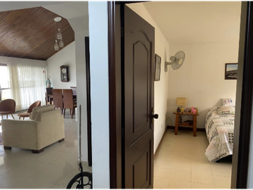 Venta Apartamento Duplex en La Flora, Norte de Cali 3319.