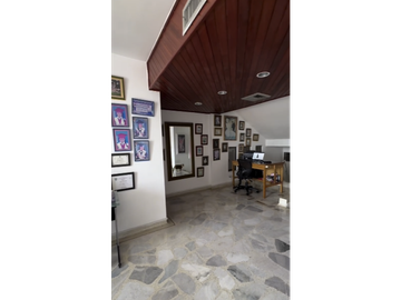 Venta Apartamento en Ciudad Jardín Sur de Cali 3864.