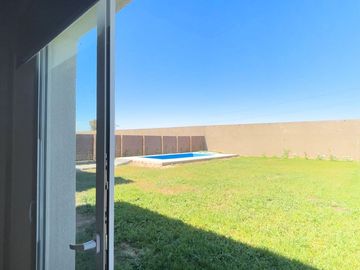 Casa 3 Habitaciones 2 Baños B Privado Rivadavia