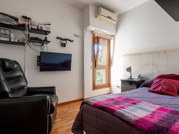 EN VENTA DUPLEX CON TERRAZA - MONTE CASTRO