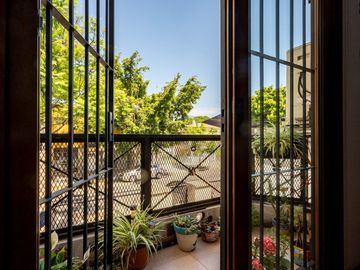EN VENTA DUPLEX CON TERRAZA - MONTE CASTRO
