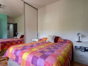 EN VENTA DUPLEX CON TERRAZA - MONTE CASTRO