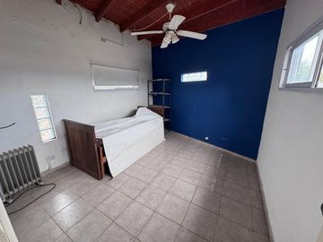 VENTA CASA 3 AMBIENTES EN LOTE DE 380 m2