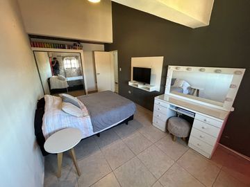 Alquiler Casa 4 dormitorios y pileta San Salvador