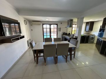 Alquiler Casa 4 dormitorios y pileta San Salvador