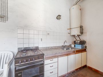 Venta casa 4 amb. Villa Luzuriaga pileta quincho