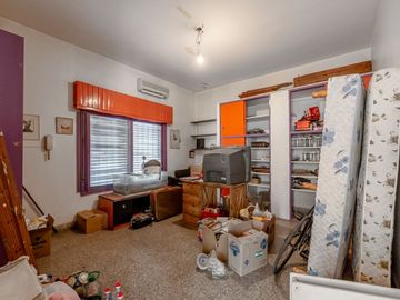 Venta casa 4 amb. Villa Luzuriaga pileta quincho