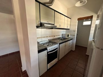 VENTA CASA MINA CLAVERO 2 DORM CERCA DE RUTA Y RIO