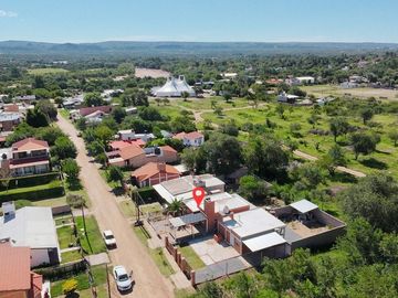 VENTA CASA MINA CLAVERO 2 DORM CERCA DE RUTA Y RIO
