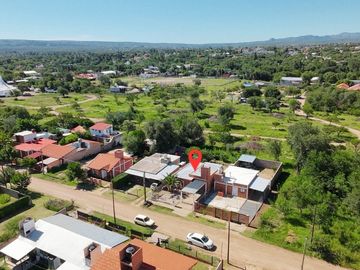 VENTA CASA MINA CLAVERO 2 DORM CERCA DE RUTA Y RIO