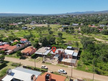 VENTA CASA MINA CLAVERO 2 DORM CERCA DE RUTA Y RIO