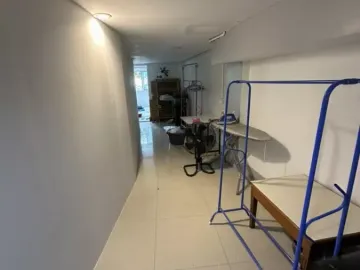 For rent Retail Space 10 sqm in Watthana, Bangkok BTS Nana