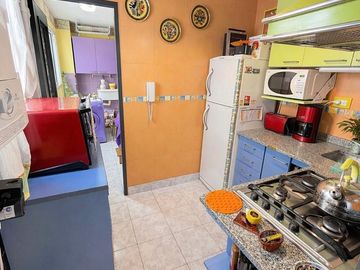DEPARTAMENTO VENTA EN FLORES 3 AMB C/ BALCON Y LAV
