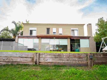 CASA EN VENTA SAN SEBASTIAN