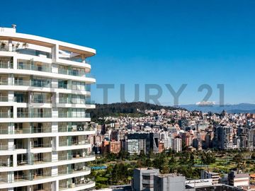 Diseño de Autor con Vista a Cumbayá | 2 Dormitorios de Lujo | Piso 11