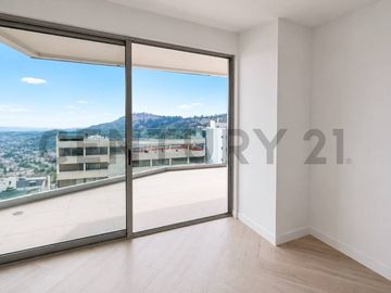 Diseño de Autor con Vista a Cumbayá | 2 Dormitorios de Lujo | Piso 11