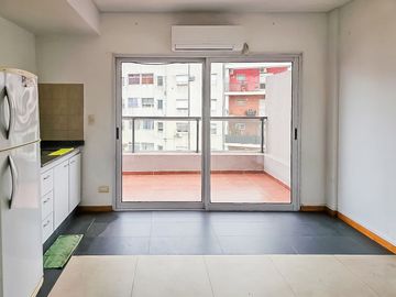 Departamento 2 amb en venta P.Chacabuco con balcon