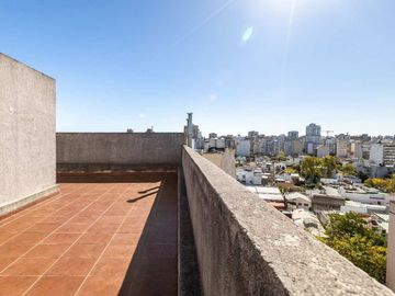 Departamento 2 amb en venta P.Chacabuco con balcon