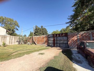CASA 2 DORMITORIOS EN VENTA EN LA PLATA PARQUE