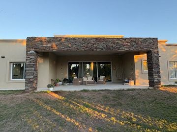 VENTA DE CASA BARRIO PRIVADO 