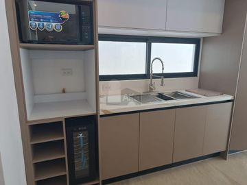 Casa en venta Residencial Vía Cumbres, Cancun de 4 recamaras y 4 baños completos, cuarto servicio