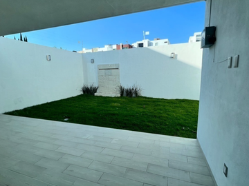 RENTA CASA QUERÉTARO JURIQUILLA
