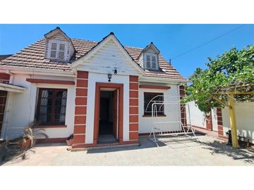 Casa en venta en Recoleta, Metro Einstein